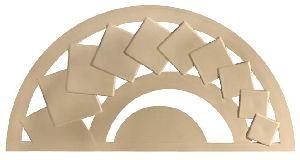 Áttört kockás legyező